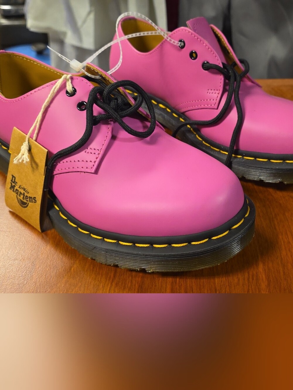 NWT Dr. Martens Pink Leather Lace-Up Shoes Womens